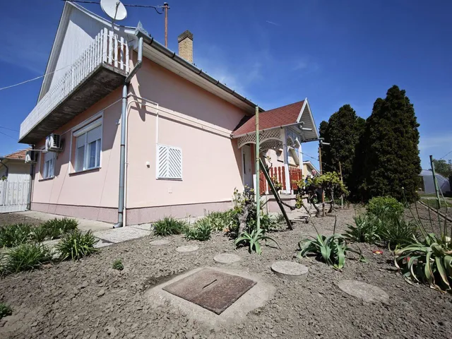 Eladó ház Röszke 119 nm