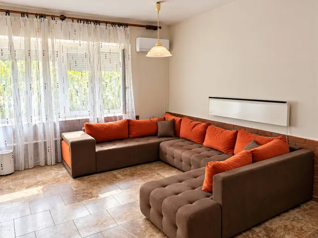 Eladó ház Orosháza, Szentetornya, Tükör utca 184 nm