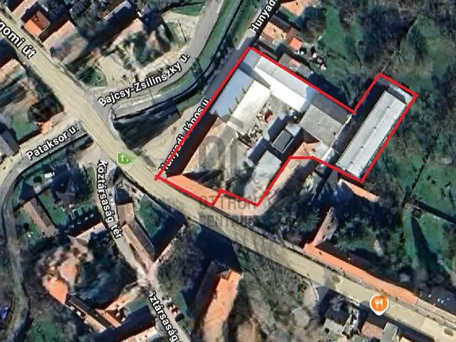 Eladó kereskedelmi és ipari ingatlan Pilismarót 2300 nm