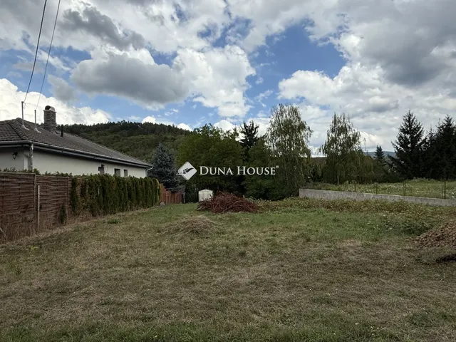 Eladó telek Salgótarján 595 nm