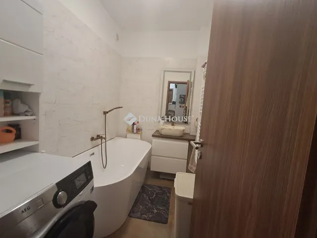 Eladó lakás Budapest XXI. kerület 97 nm