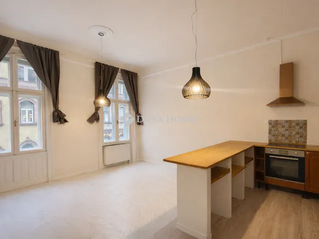 Eladó lakás Budapest VII. kerület 77 nm