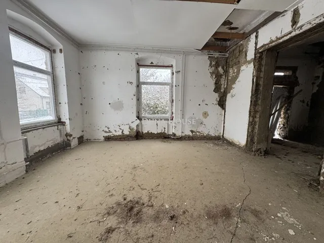 Eladó ház Kenderes 170 nm