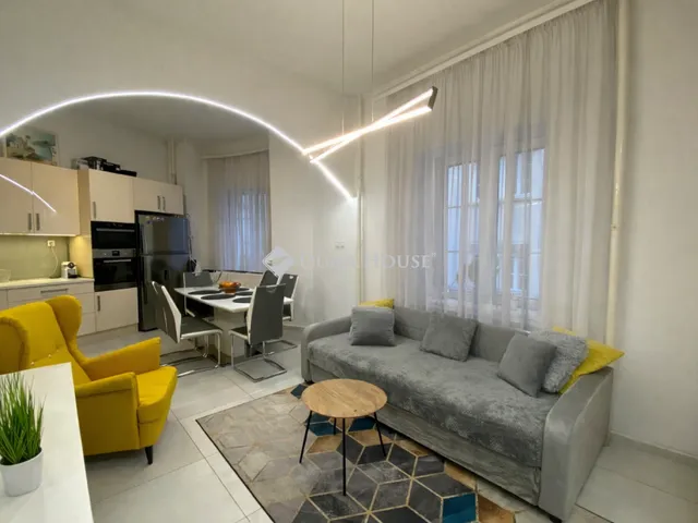 Eladó lakás Budapest VI. kerület 97 nm