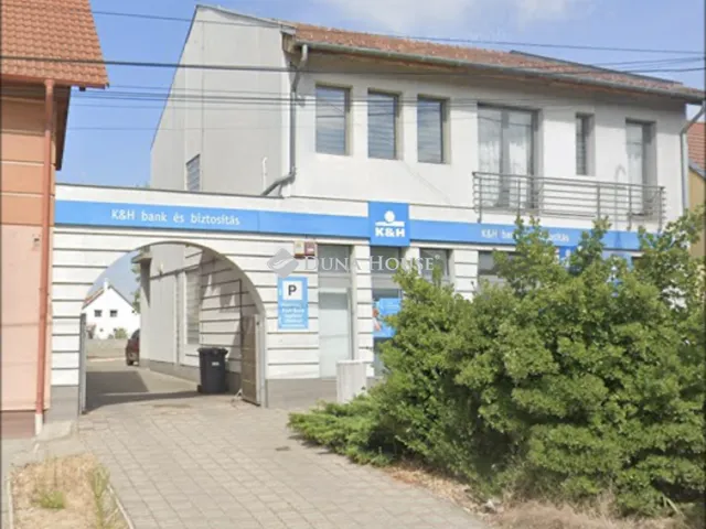 Eladó ház Fót 192 nm