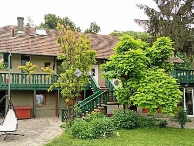 Eladó ház Visegrád 251 nm