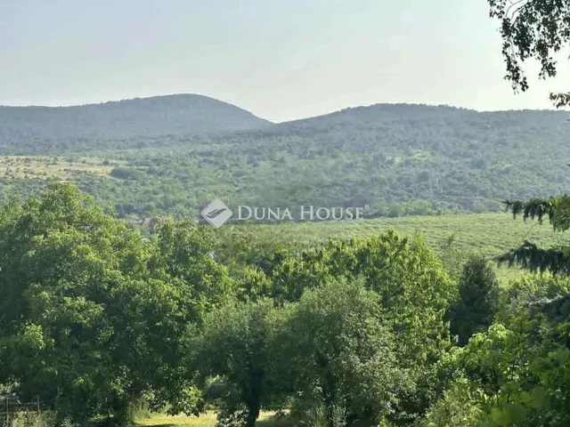 Eladó telek Pomáz 720 nm