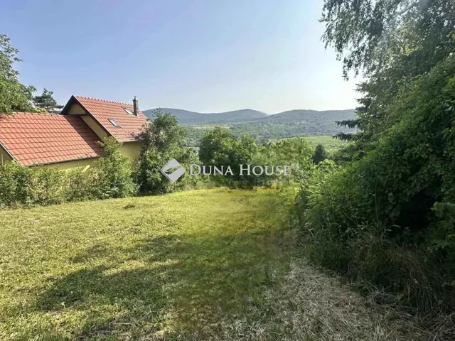 Eladó telek Pomáz, Nincs utca 720 nm