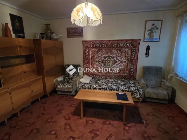 Eladó ház Vác 64 nm