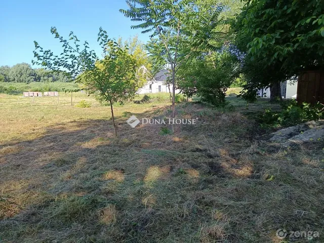 Eladó telek Vonyarcvashegy 791 nm