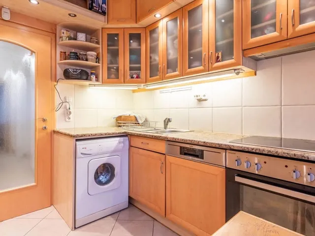 Eladó lakás Budapest II. kerület 99 nm