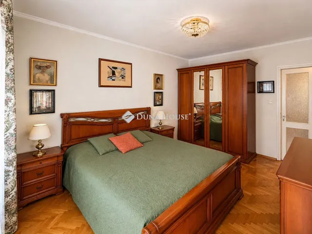 Eladó lakás Budapest II. kerület 74 nm