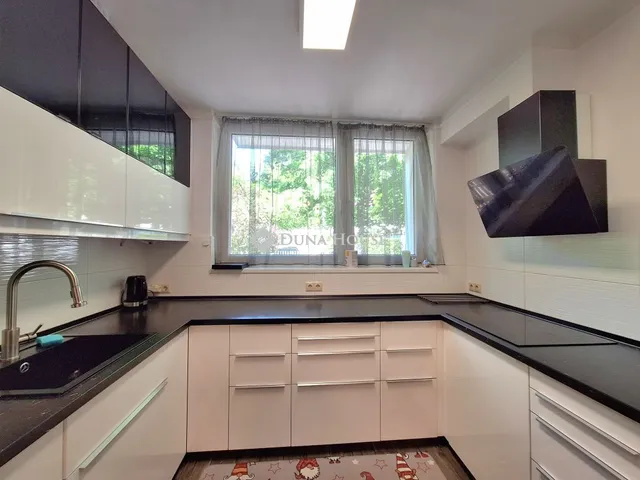 Eladó lakás Budapest II. kerület 120 nm