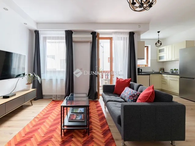 Kiadó lakás Budapest VI. kerület 82 nm