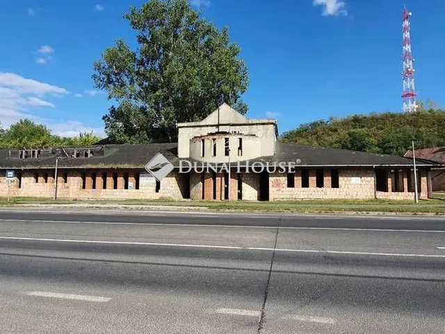 Eladó telek Dunaföldvár 4139 nm