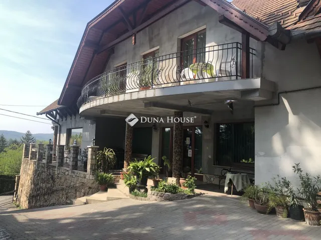 Eladó kereskedelmi és ipari ingatlan Zebegény, Jánoshegy utca 802 nm