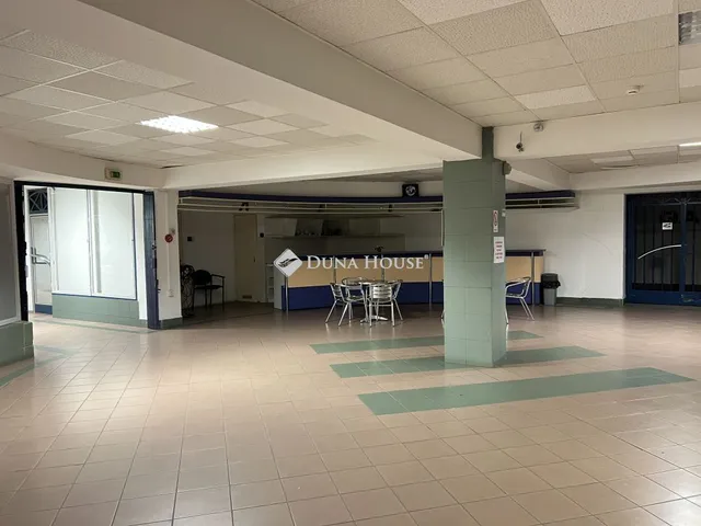Kiadó kereskedelmi és ipari ingatlan Budapest XI. kerület 64 nm