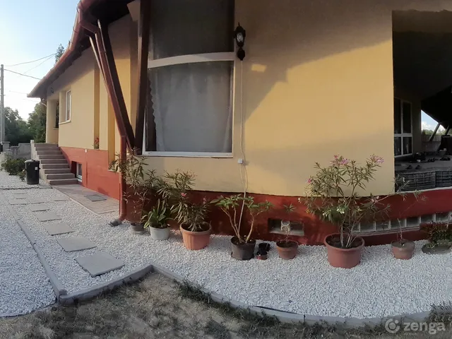 Eladó ház Tura 400 nm