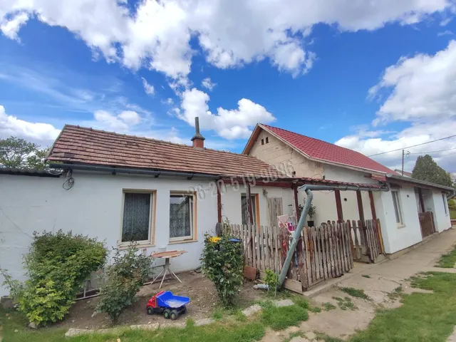 Eladó ház Érd, Sasváros 96 nm