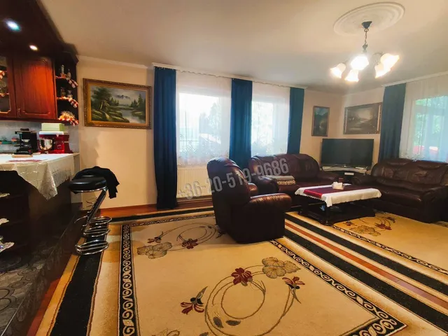 Eladó ház Érd, Dombosváros 255 nm