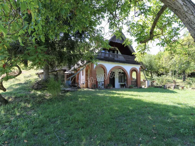 Eladó telek Tamási 56 nm
