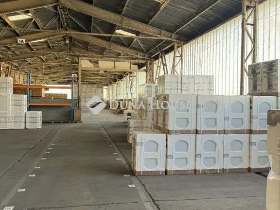 Eladó kereskedelmi és ipari ingatlan Budapest XXI. kerület 2000 nm