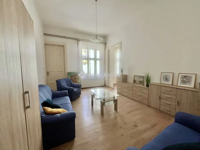 Eladó lakás Budapest VII. kerület 74 nm
