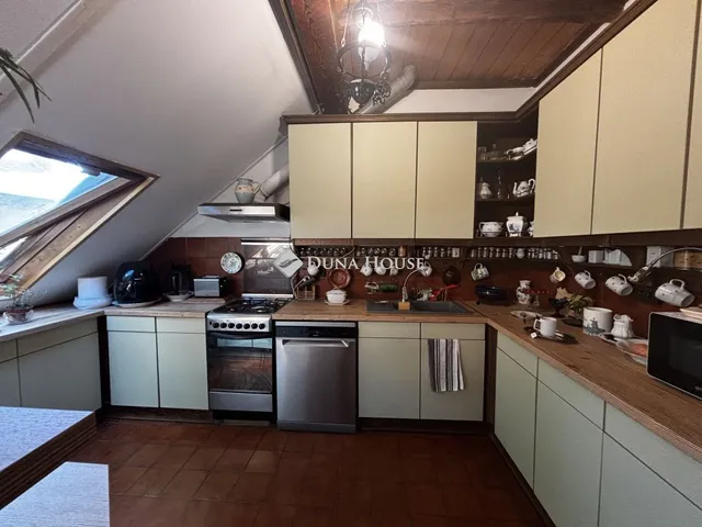 Eladó lakás Budapest VIII. kerület, Delej utca 148 nm