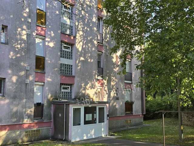Eladó lakás Pécs, Egyetemváros 54 nm