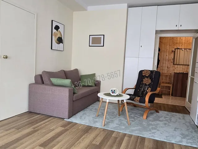 Kiadó lakás Pécs, Uránváros 61 nm