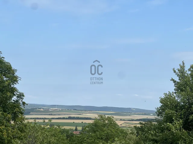 Eladó telek Tök 2162 nm