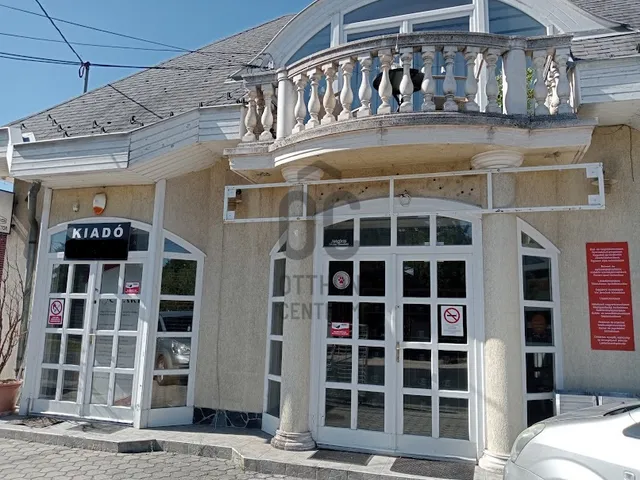 Kiadó kereskedelmi és ipari ingatlan Érd, Parkváros 63 nm