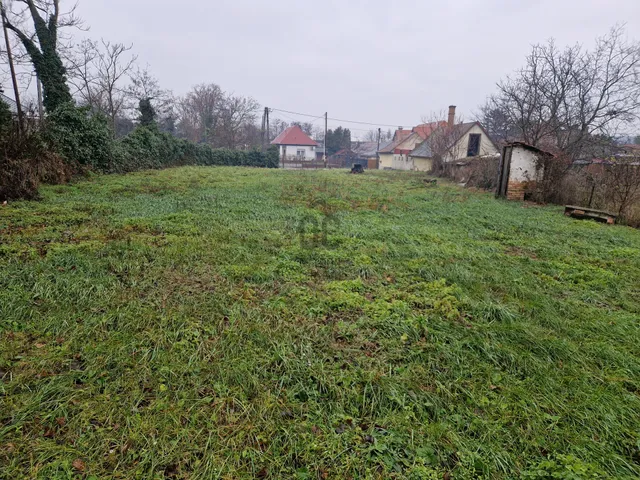 Eladó telek Tárnok 903 nm