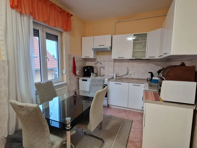 Eladó ház Budapest XVIII. kerület, Szemeretelep 69 nm