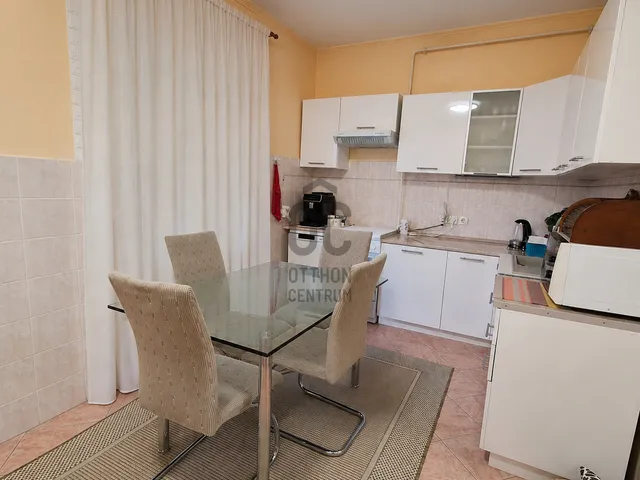 Eladó ház Budapest XVIII. kerület, Szemeretelep 74 nm