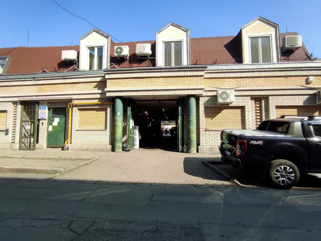 Eladó kereskedelmi és ipari ingatlan Budapest XX. kerület 12 nm