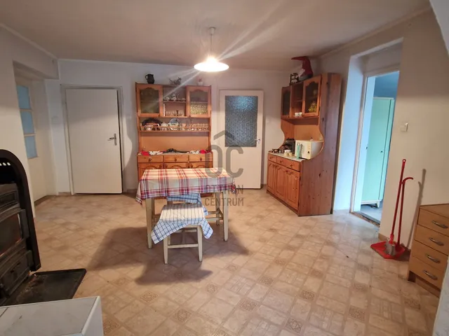Eladó ház Sóskút 575 nm