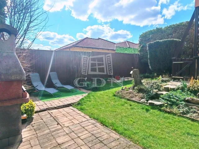 Eladó ház Százhalombatta, Urbárium 90 nm