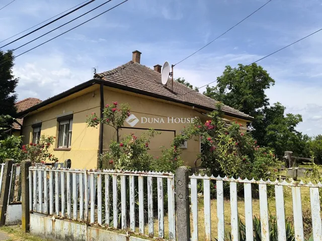 Eladó ház Méra 76 nm