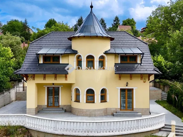 Eladó ház Miskolc 300 nm