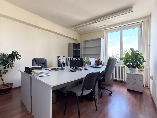 Eladó kereskedelmi és ipari ingatlan Miskolc, Bajcsy-Zsilinszky út 75 nm