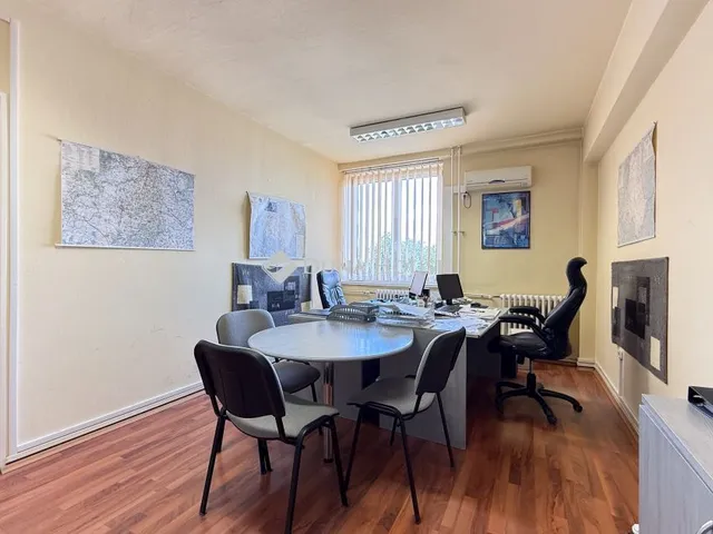 Eladó kereskedelmi és ipari ingatlan Miskolc, Bajcsy-Zsilinszky út 75 nm