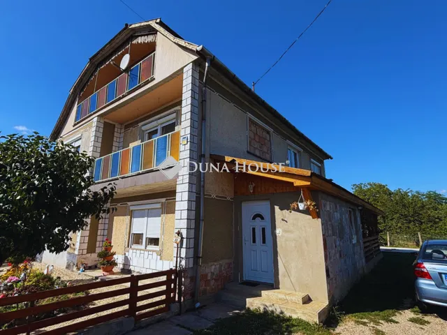 Eladó ház Bőcs 187 nm