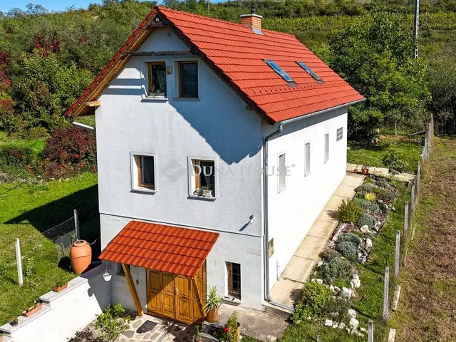 Eladó mezőgazdasági ingatlan Tarcal 180 nm