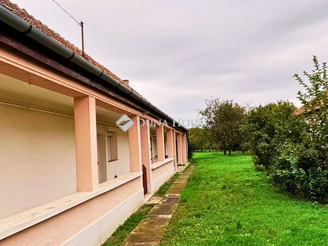 Eladó ház Halmaj, Dózsa György utca 81 nm