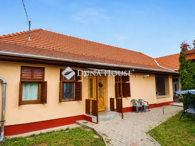Eladó ház Mezőkövesd, Rozmaring út 95 nm
