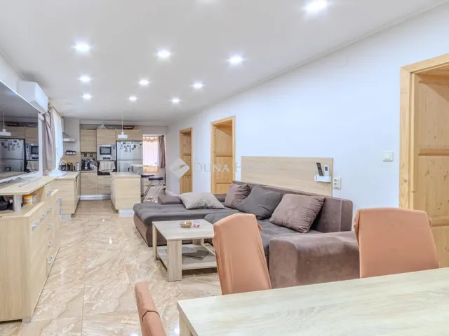 Eladó ház Cserépfalu, Kossuth Lajos utca 143 nm