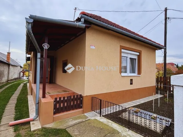 Eladó ház Onga 175 nm