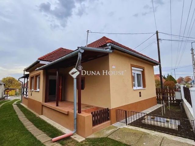 Eladó ház Onga, Dózsa György utca 175 nm