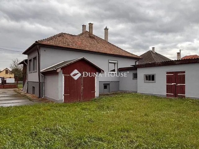 Eladó ház Encs 113 nm